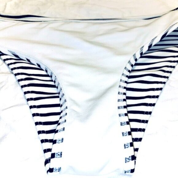 Hollister Swim Bikini Bottom Bottoms - Picture 10 of 16